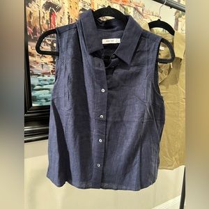 Sleeveless button down cropped top